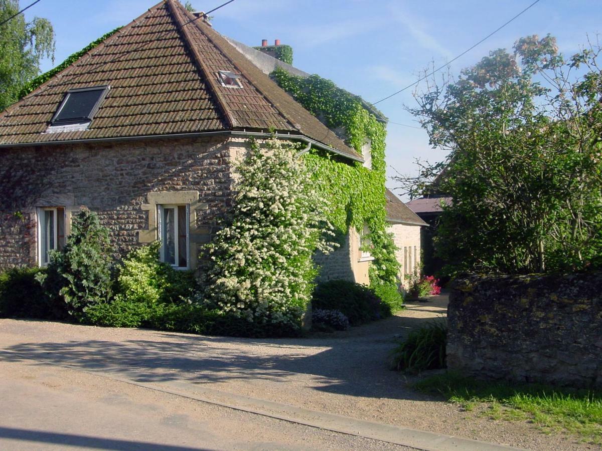 Chambre D'Hotes Ferme De La Forlonge Sauvigny-le-Beureal Esterno foto